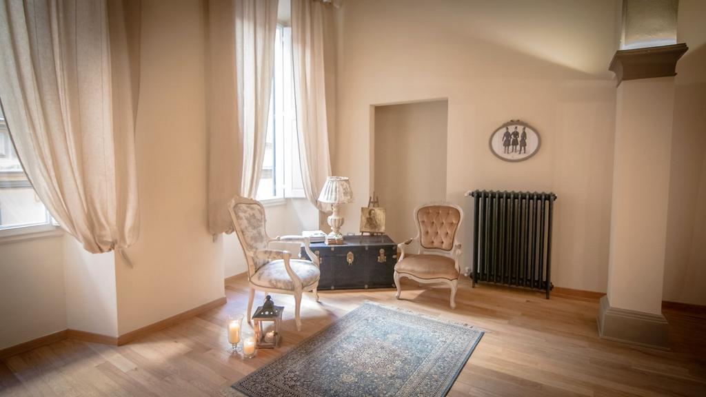 Stunning Apt 5min Walk to Duomo Florenz Exterior foto